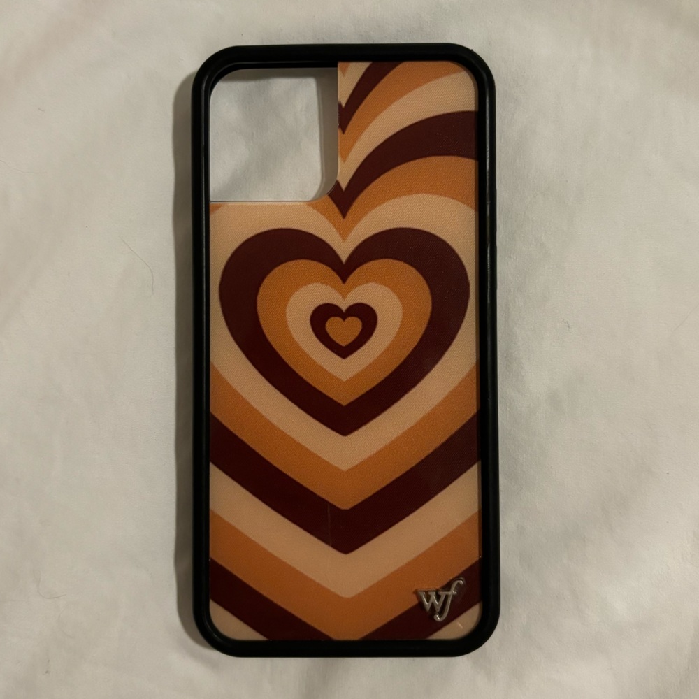 iPhone 12/12Pro Wildflower case. Chocolate heart.